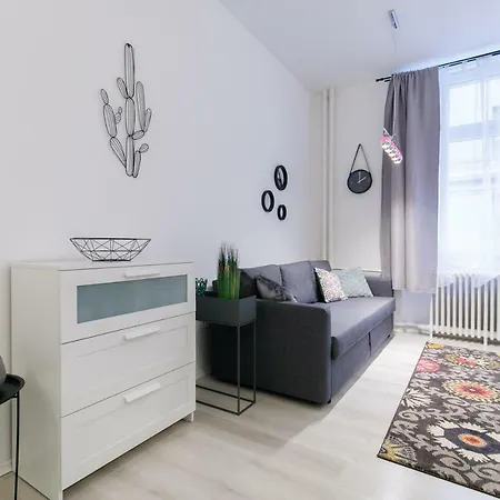 Apartament Ella *