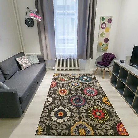 Ella Apartament *